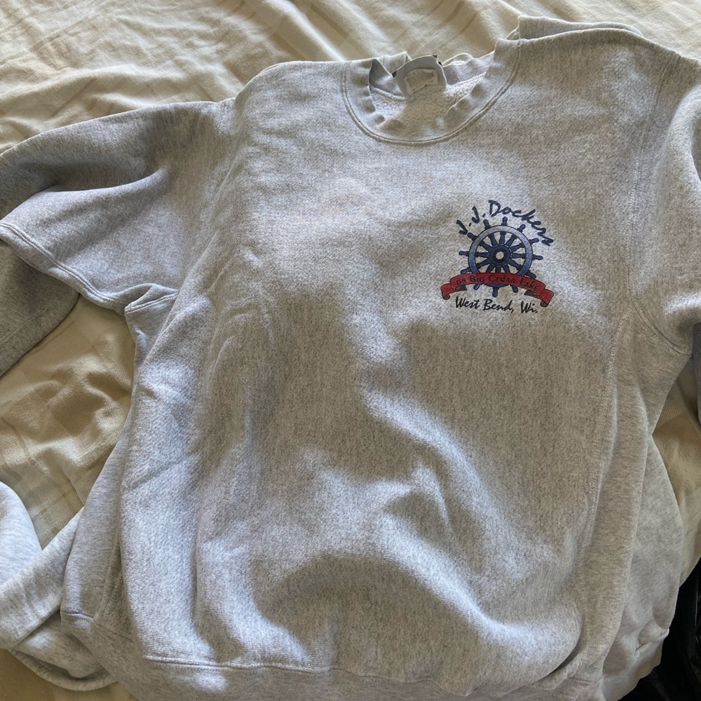 Vintage bar/ restaurant sweatshirt